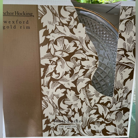 Anchor Hocking Wexford 24 K‎ Gold Rim pedestal Cake Stand with Box - Picture 1 of 4